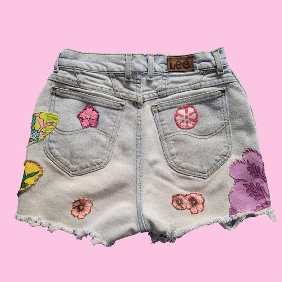 vintage 90s upcycled denim shorts - Picture 2 of 4